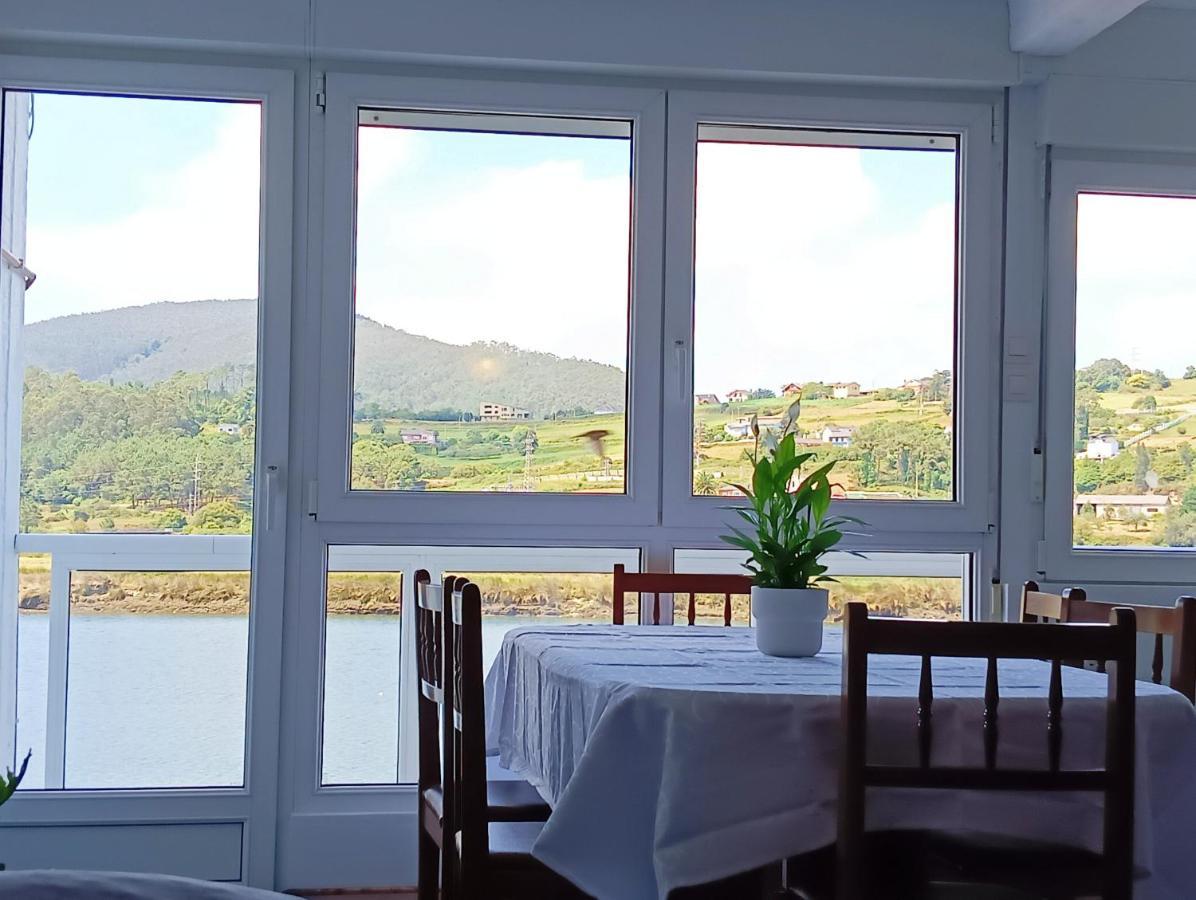 Apartamento Ria Navia Luaran gambar